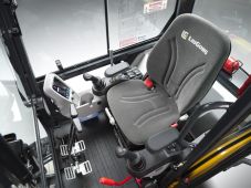 4LiuGong9018Interior1